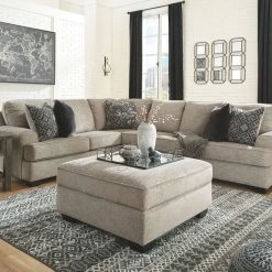 Signature Design By Ashley® Bovarian - With Storage - Sectional Set
