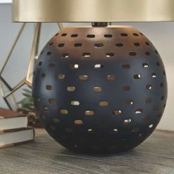 Ashley Furniture Accessories Mareike - Black/gold Finish - Metal Table Lamp (1/cn) 8 Ashley Furniture Accessories Mareike - Black/gold Finish - Metal Table Lamp (1/cn)