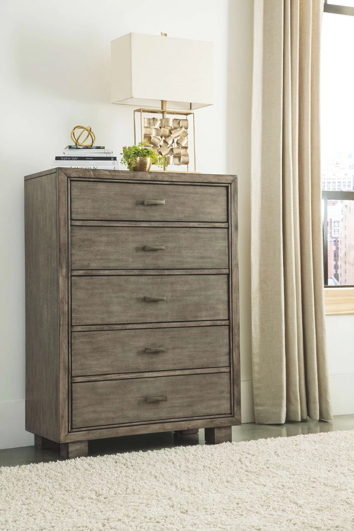 Ashley Furniture Arnett - Gray - Five Drawer Chest 8 Ashley Furniture Arnett - Gray - Five Drawer Chest