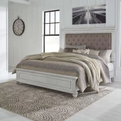 Benchcraft® Beds Kanwyn - Attractive - Upholstered Panel Bed