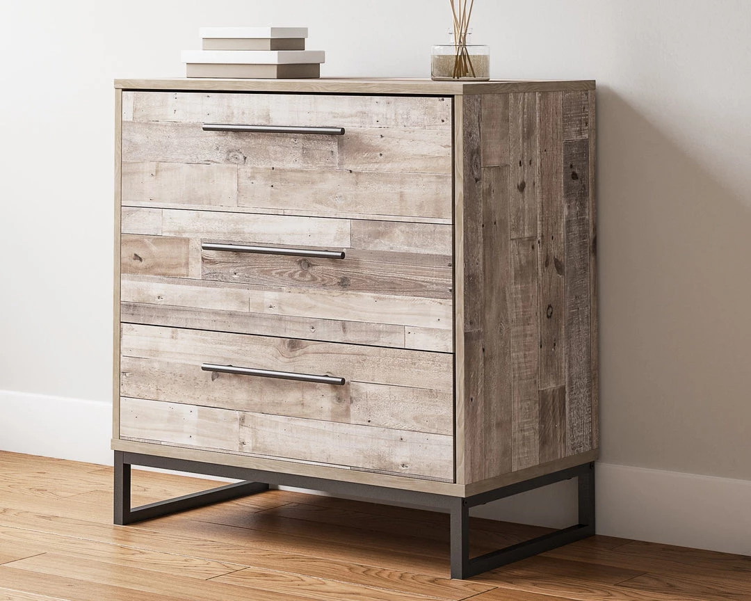 Signature Design By Ashley® Neilsville - Attractive - Dresser, Four Drawer Chest, Three Drawer Chest, Platform Bed, Nightstand 5 Signature Design By Ashley® Neilsville - Attractive - Dresser, Four Drawer Chest, Three Drawer Chest, Platform Bed, Nightstand