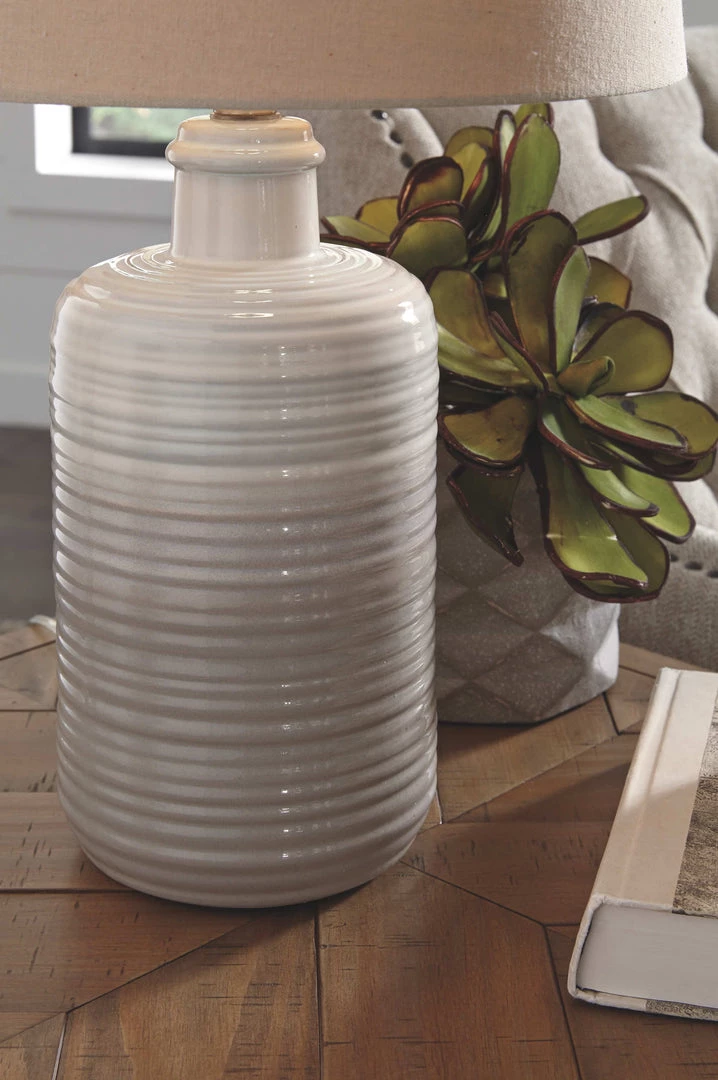 Ashley Furniture Marnina - Ceramic Table Lamp (2/CN) 5 Ashley Furniture Marnina - Ceramic Table Lamp (2/CN)