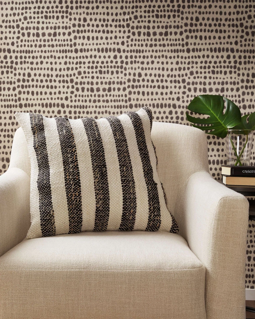 Ashley Furniture Accessories Cassby - Black/linen - Pillow (4/cs) 7 Ashley Furniture Accessories Cassby - Black/linen - Pillow (4/cs)