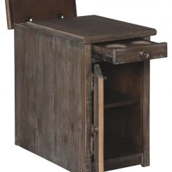 Ashley Furniture Wyndahl - Rustic Brown - Chair Side End Table
