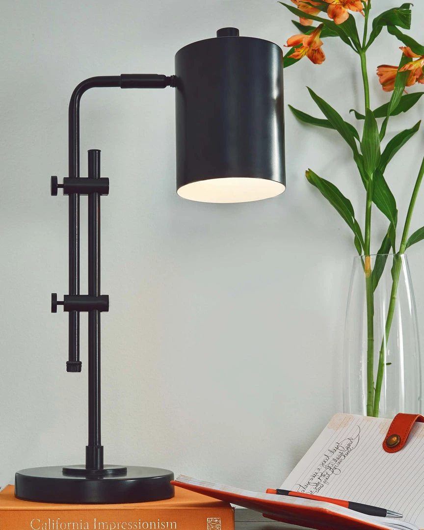 Ashley Furniture Baronvale - Black - Metal Desk Lamp (1/cn) Accessories 5 Ashley Furniture Baronvale - Black - Metal Desk Lamp (1/cn) Accessories