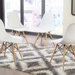 Signature Design By Ashley® Jaspeni - Dining Room Side Chair (4/CN) Chairs