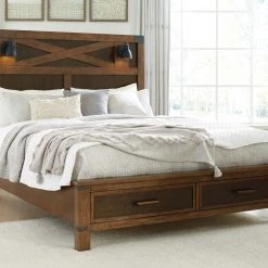 Benchcraft® Wyattfield - Two-tone - Panel Bed With 2 Storage Drawers