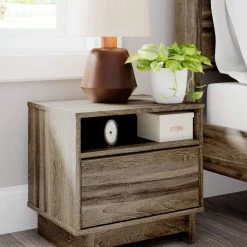 Signature Design By Ashley® Shallifer - Brown - One Drawer Night Stand Nightstands