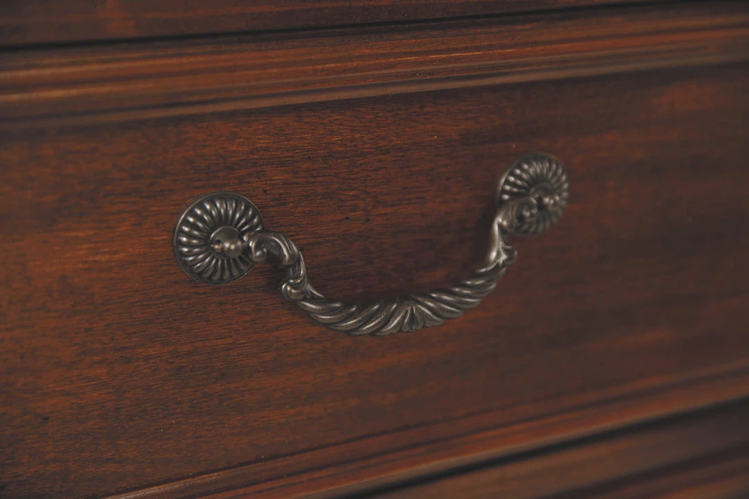 Ashley Furniture Chests Leahlyn - Warm Brown - Five Drawer Chest 7 Ashley Furniture Chests Leahlyn - Warm Brown - Five Drawer Chest