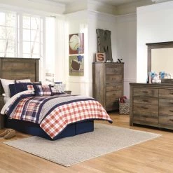 Ashley Furniture Chests Trinell - Brown - Five Drawer Chest
