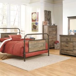 Ashley Furniture Chests Trinell - Brown - Five Drawer Chest