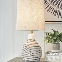 Ashley Furniture Aleela - White/gold Finish - Metal Table Lamp (1/cn) Accessories