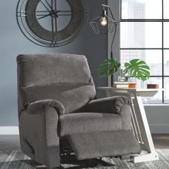 Ashley Furniture Nerviano - Smartly Tailored - Recliners 41 Ashley Furniture Nerviano - Smartly Tailored - Recliners
