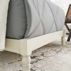 Ashley Furniture Tannally - Platform Bed