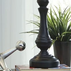 Ashley Furniture Kian - Black/white - Poly Table Lamp (1/cn)