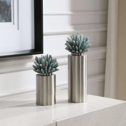 Uttermost Shooting Star Sculptures, S/2