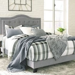 Ashley Furniture Jerary - CamelbackTufted - Upholstered Bed