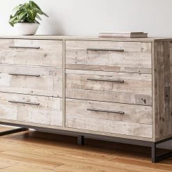 Ashley Furniture Neilsville - Multi - Dresser