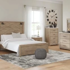 Signature Design By Ashley® Beds Senniberg - Panel Bed