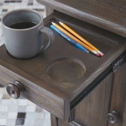 Ashley Furniture Wyndahl - Rustic Brown - Chair Side End Table