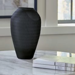 Signature Design By Ashley® Etney - Vase