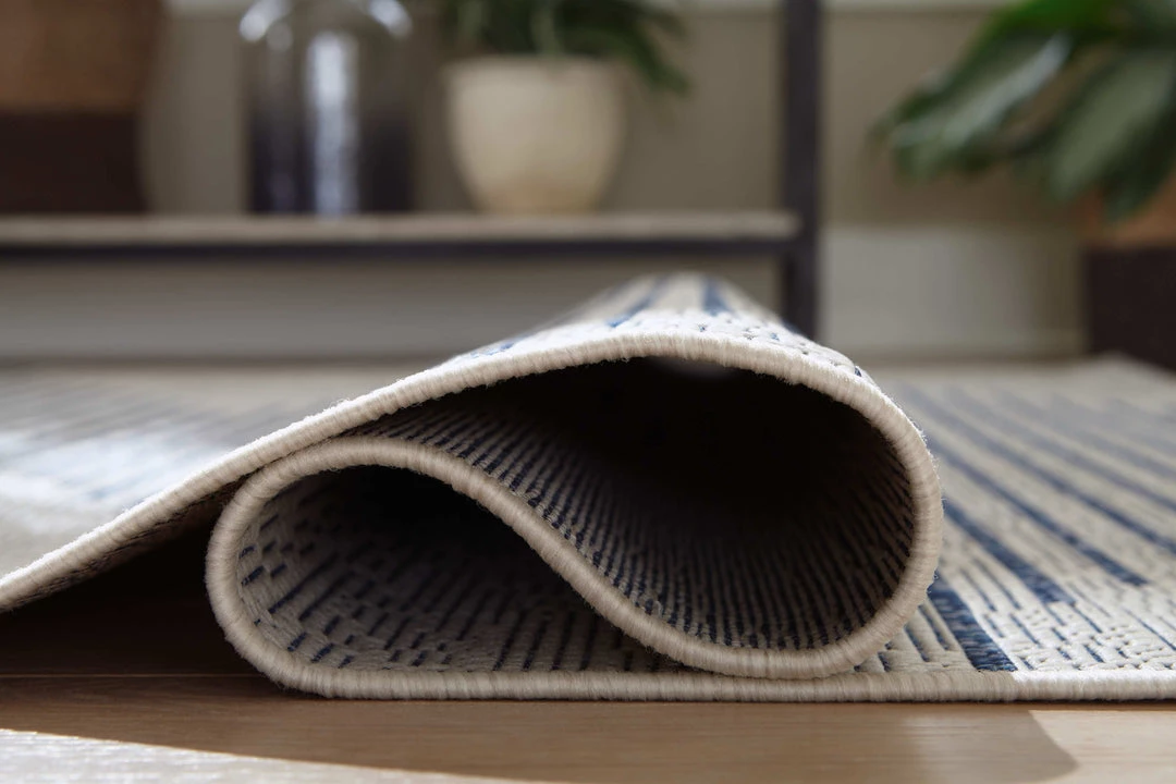 Ashley Furniture Alverno - White/blue - Medium Rug 5 Ashley Furniture Alverno - White/blue - Medium Rug