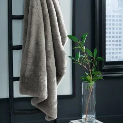 Ashley Furniture Accessories Gariland - Throw (3/CS) 28 Ashley Furniture Accessories Gariland - Throw (3/CS)