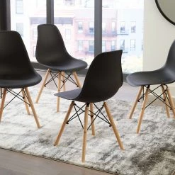 Signature Design By Ashley® Jaspeni - Dining Room Side Chair (4/CN) Chairs