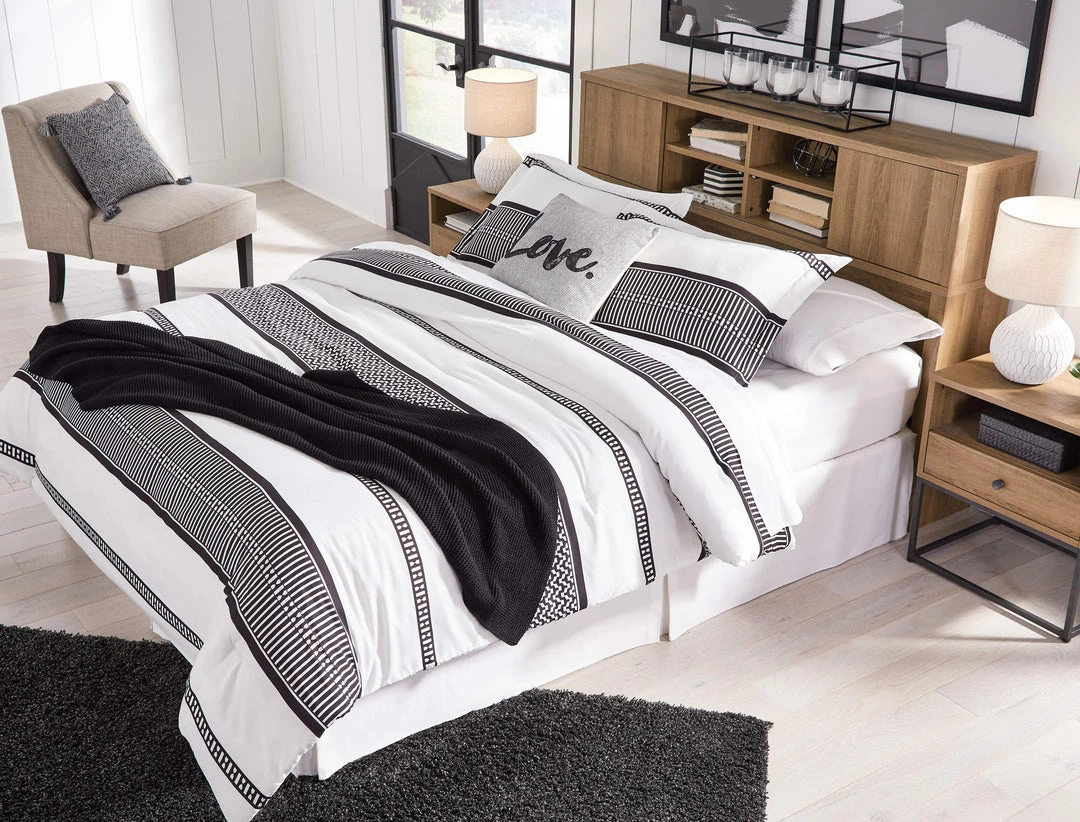 Signature Design By Ashley® Bedroom Sets Thadamere - Storage Headboard, 2 Nightstands 3 Signature Design By Ashley® Bedroom Sets Thadamere - Storage Headboard, 2 Nightstands