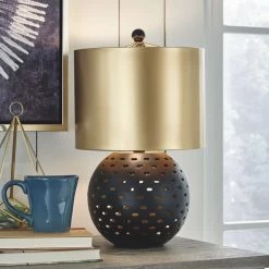Ashley Furniture Accessories Mareike - Black/gold Finish - Metal Table Lamp (1/cn) 7 Ashley Furniture Accessories Mareike - Black/gold Finish - Metal Table Lamp (1/cn)