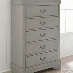 Ashley Furniture Kordasky - Gray - Five Drawer Chest